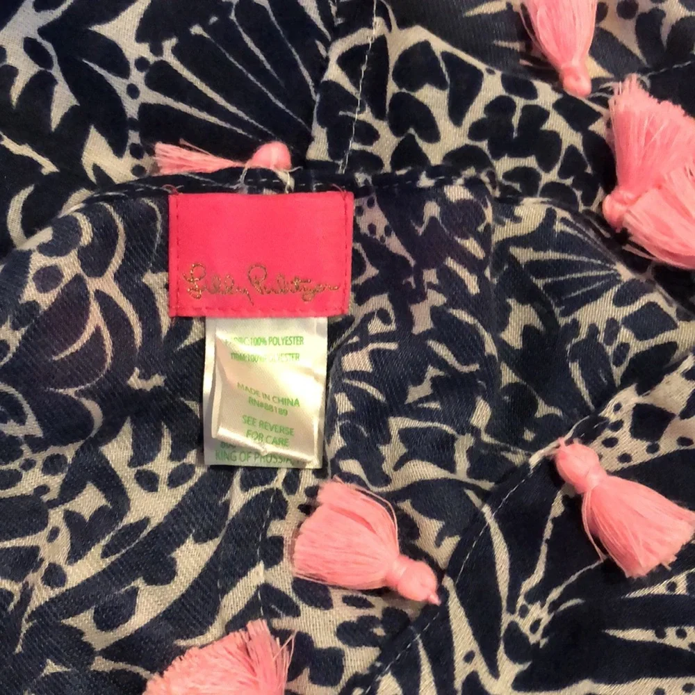 Lilly Pulitzer scarf. Navy blue / white and pink eternity scarf